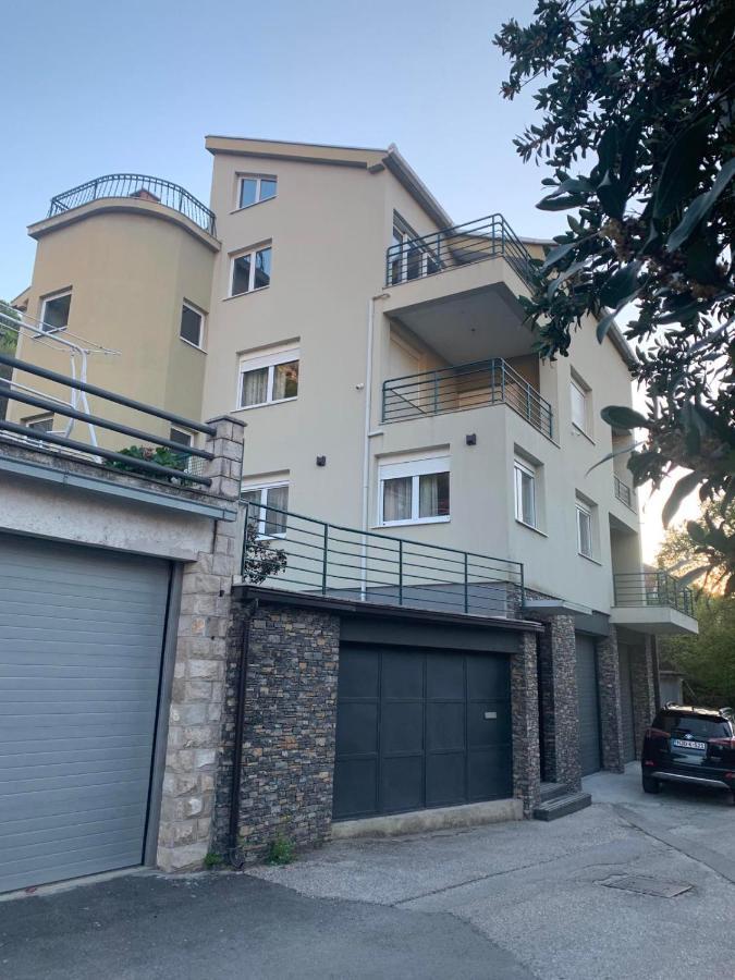 Villa Aya - With Sauna And Outdoor Swimming Pool Mostar Eksteriør bilde