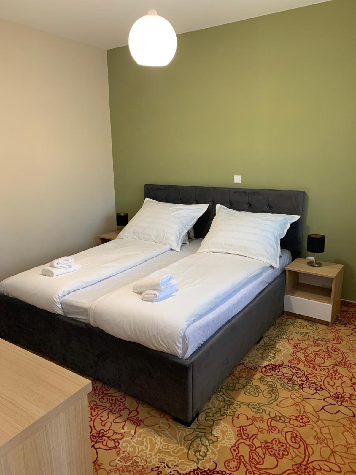 Villa Aya - With Sauna And Outdoor Swimming Pool Mostar Rom bilde